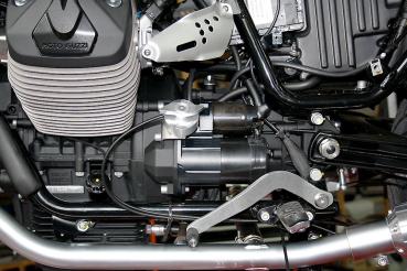 PENZL AUSPUFFANLAGE FÜR - Moto Guzzi® - Naked Bike - V7 Racer -  Baujahr 2014 bis 2015 - nur mit manuelle Steuerung