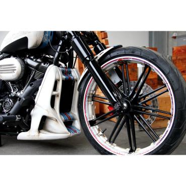 Cult-Werk radiator Abdeckung ''Racing''. mattschwarz – Softail: 18-20(NU)FXBR Breakout 107; 18-22(NU)FXBRS Breakout 114; 23-25 FXBR/S Breakout 117; 19-20(NU)FXDRS 107
