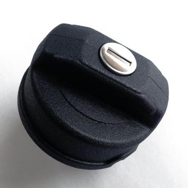 Cult-Werk V-Rod gas cap. With lock – 02-17 V-Rod (NU)