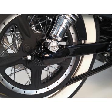 Cult-Werk hinten axle Abdeckungsset. glänzend schwarz – 04-22 XL Sportster (NU)