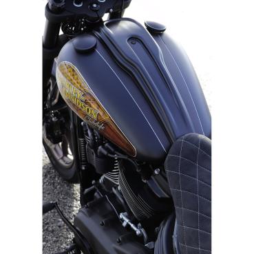 Cult-Werk dash Abdeckung. glänzend schwarz – 18-20 (NU) FXLR Low Rider 107; 20-21 (NU) FXLRS Low Rider S 114; 22-25 FXLRS Low Rider S 117; 22-25 FXLRST Low Rider ST 117; 23-25 FXBR Breakout 117