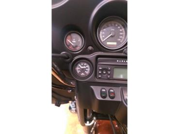 Luftfahrwerk Legend Air Fairing Mounted PSI Gauge in schwarz oder chrom, white face Air Pressure Gauge White face