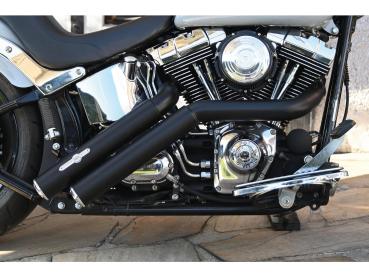 BSL Firestarter Auspuffanlage, ohne Hitzeschild, poliert glatt Endkappe, schwarz 2,5" – 87-16 Softail, (außer 13-14 FXSBSE, 14-16 FXSB, 16 FXSE, 08 FXCW, 08-11 FXCWC) 12-16 benötigt Lambdasonden-Reduzierstück 670859
