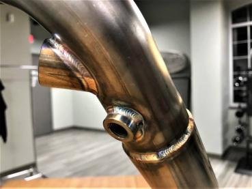 Hochleistungs Krümmeranlage in Edelstahl Handgefertigt mit Schweissnaht Optik für Harley Davidson Tri Glide ULTRA CLASSIC FLHTCUTG  Bj. 2017 bis 2023 - 2/1/2 M8 XXX Hi-Output Stainless Steel Head Pipe Krümmer - Kopie