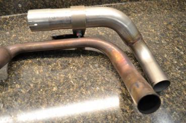 Hochleistungs Krümmeranlage in Edelstahl Handgefertigt mit Schweissnaht Optik für Harley Davidson Touring FLH/FLT Road Glide / Street Glide Bj. 2017 bis 2023 - 2/1/2 M8 XXX Hi-Output Stainless Steel Head Pipe Krümmer
