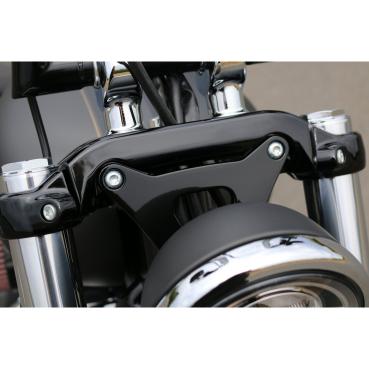 Kodlin M8 Breakout headlamp conversion Halter. Schwarz | Passend: Softail: 2018–2020 FXBR Breakout 107; 2018–2022 FXBRS Breakout 114; 2023–2024 FXBR Breakout 117 (NU)