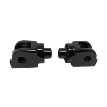 Kodlin verzahnt Fahrer Fußrastenadapter. Schwarz | Passend: 2018–2026 Softail (außer Modelle mit floorboards); 2021–2026 RH1250S Sportster S; 2021–2026 RA1250/S Pan America; 2021–2022 (NU) Livewire