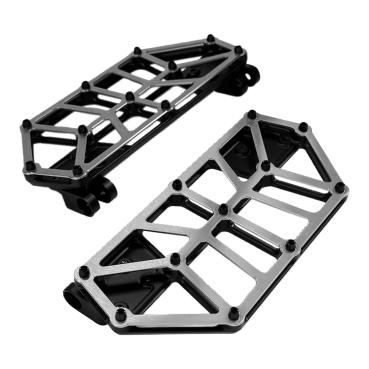 Kodlin NXL Trittbretter. Schwarz / Edelstahl | Passend: 1986–2017 FL Softail; 2012–2016 Dyna FLD Switchback; 1983–2026 Touring; 2009–2026 Trikes