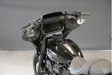 Blade Runner 2 Handlebar für Harley-Davidson® 23-26 (FLHXSE, 24-26 FLHX, 25 FLHXU, 26 FLHXL, 26 FLHXLSE, 26 FLHXSTSE)