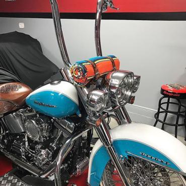 Mexican Serape Decke  Roll-up Blanket with  Leather Belts mit Ledergürtel in verschiedene Farben Chicano Decke Harley Davidson