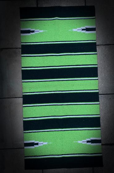 Mexican Serape Decke  Roll-up Blanket with  Leather Belts mit Ledergürtel in verschiedene Farben Chicano Decke Harley Davidson