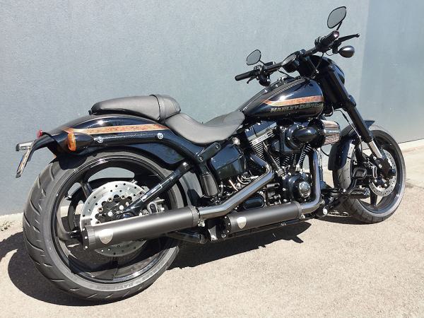 PENZL AUSPUFFANLAGE FÜR - Harley-Davidson - CVO Pro Street Breakout (FXSE)    - Motor TC110 - Baujahr 2016 bis 2017 - mit mechanische oder elektronische Steuerung