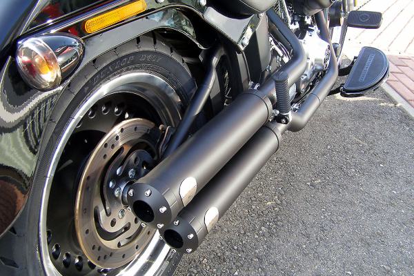 PENZL AUSPUFFANLAGE FÜR - Harley-Davidson - CVO Fat Boy (FLSTFSE)   - Motor TC 103 / TC110 - Baujahr 2005 bis 2006