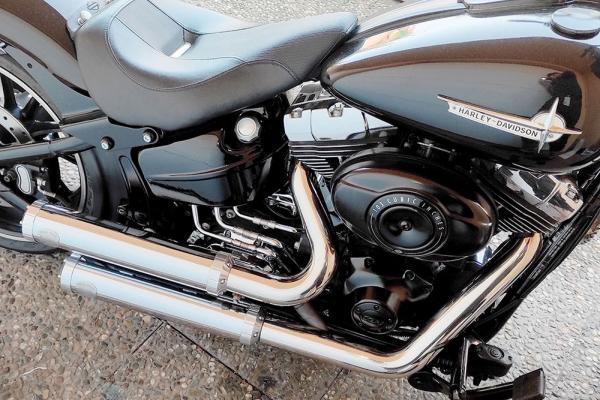 PENZL AUSPUFFANLAGE FÜR - Harley-Davidson - CVO Fat Boy (FLSTFSE)   - Motor TC 103 / TC110 - Baujahr 2005 bis 2006