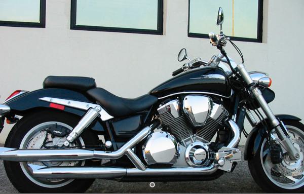 MCJ - 2 in 2 Royal in Chrom oder Schwarz mit Endkappen wählbar - HONDA VTX 1800
