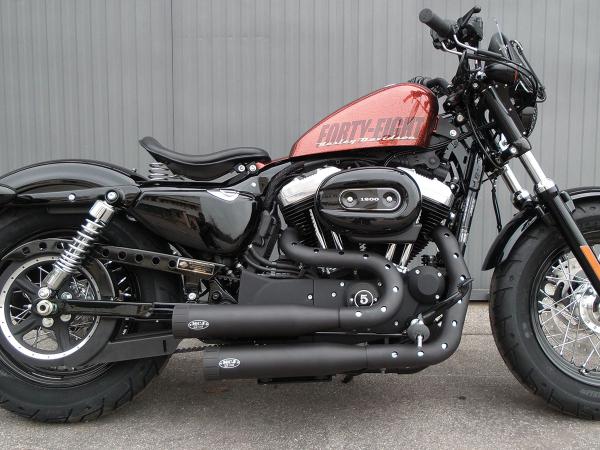MCJ - 2 in 2 Royal Short , in Schwarz oder Chrom, mit Krümmer und Hitzeschutz  (mit oder ohne Löcher) alle Halterungen dabei - SPORTSTER 883-1200 BJ. 2017 BIS 2020