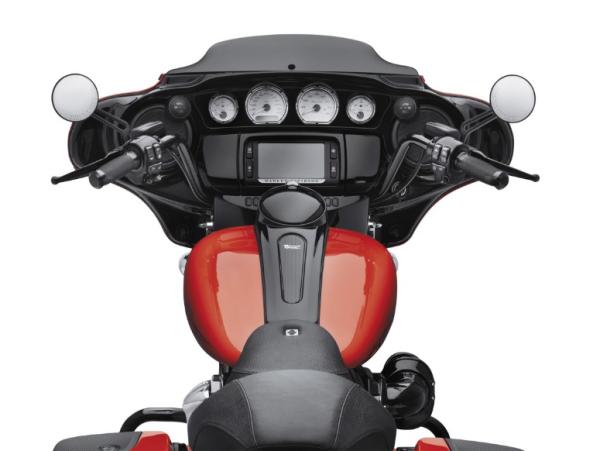 Batwing Reach Lenker schwarz Harley-Davidson®  für Electra Glide® von '09 bis '24, Street Glide® (außer FLHXSE von '23 bis '24 und FLHX ab '24), Ultra Limited™ (außer FLHTK von '10 bis '13) und Trike-Modelle von '09 bis '23