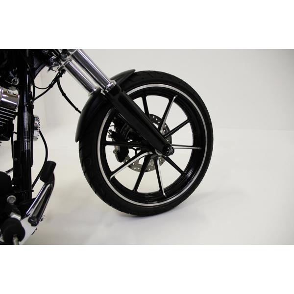 Cult-Werk Frontfender ''Custom V1''. mattschwarz – 13-17 (NU) FXSB Breakout; 18-19 FXBR (NU) Breakout 107; 18-22 (NU) FXBRS Breakout 114; 23-24 FXBR Breakout 117