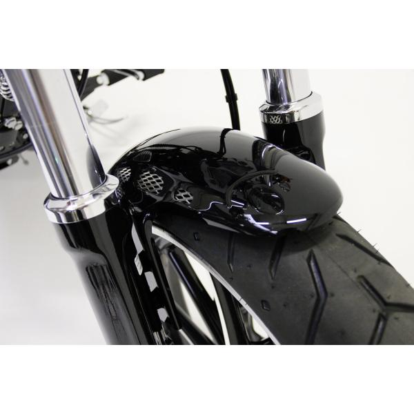 Cult-Werk Frontfender ''Custom V2''. glänzend schwarz – 13-17 (NU) FXSB Breakout; 18-19 FXBR (NU) Breakout 107; 18-22 (NU) FXBRS Breakout 114; 23-24 FXBR Breakout 117