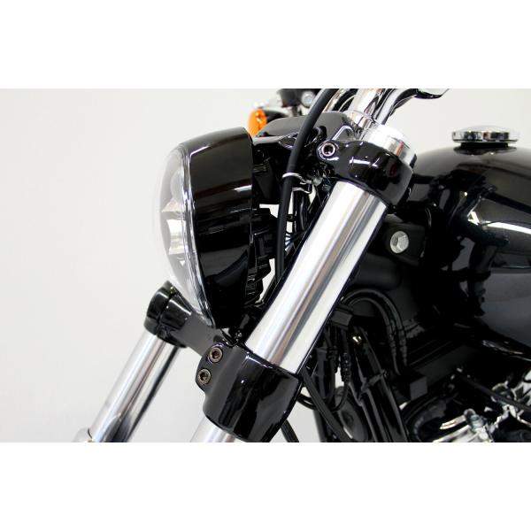 Cult-Werk triple tree bolts. schwarz – 18-19 FXBR Breakout 107; 18-22 FXBRS Breakout 114; 23-26 FXBR Breakout 117