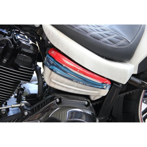 Cult-Werk Seitenabdeckung set ''Racing''. glänzend schwarz – 18-24 Softail with air ride systems