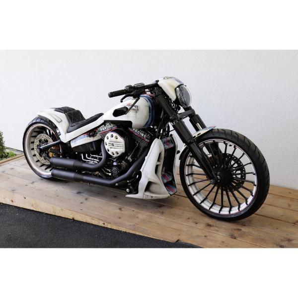 Cult-Werk radiator Abdeckung ''Racing''. glänzend schwarz – 13-17 FXSB Breakout (NU)