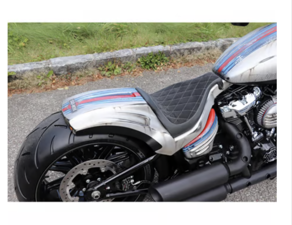 Cult-Werk Softail wide fender Set ''Racing''. Solo Sitzbank – 19-20 Softail FXDRS 114 (NU)