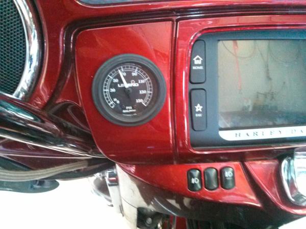 Luftfahrwerk Legend Air Fairing Mounted PSI Gauge in schwarz oder chrom, white face Air Pressure Gauge White face