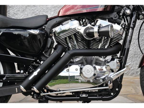 BSL Firestarter Auspuffanlage, ohne Hitzeschild, poliert glatt Endkappe, schwarz 2,5" – 04-16 Sportster, (außer 08-10 XR1200, 10-13 XR1200X) 14-16 benötigt Lambdasonden-Reduzierstück 670859