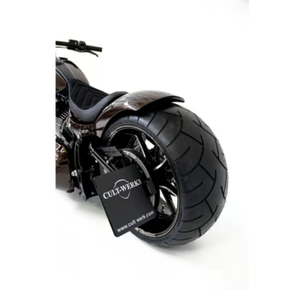 Cult-Werk, seitliche Kennzeichenhalterung, schwarz. Deutschland für Harley-Davidson® Softail Breakout FXSB 13-17