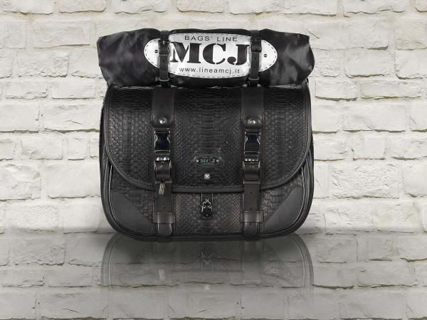 Motorradtasche MCJ Black Python Exclusive Bag Seitentasche Leder mit Halterung für Harley , Victory, Kawasaki, Triumph, Royal Enfield.