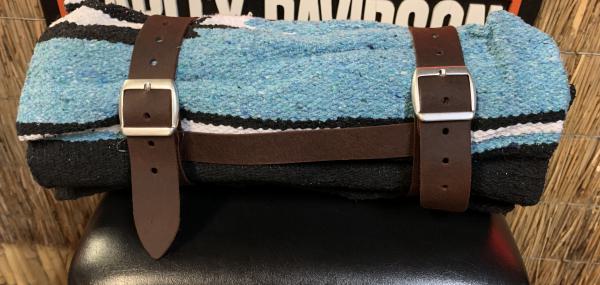 Mexican Serape Decke  Roll-up Blanket with  Leather Belts mit Ledergürtel in verschiedene Farben Chicano Decke Harley Davidson