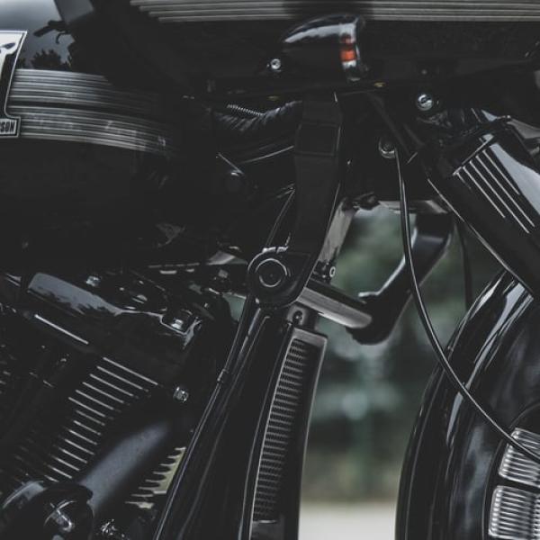 Killer Custom, lower fairing support bar. Black