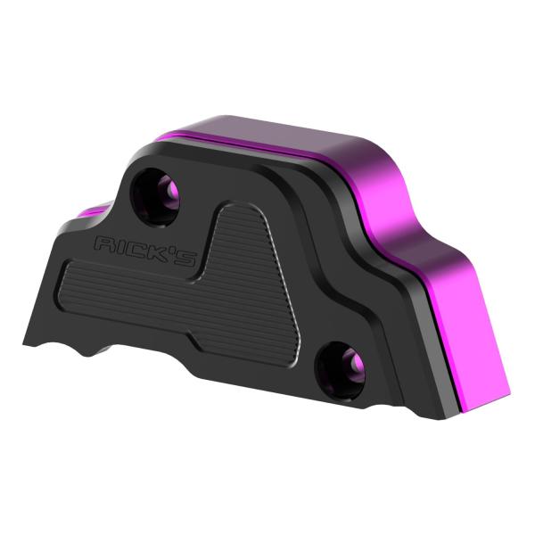 Rick’s Motorcycles – Gangsensor-Abdeckung. schwarz/violett – 25-26 Softail; 2026 Touring and 23-25 FLTRXSE; 24-25 FLTRXSTSE; 24-25 FLTRX; 23-25 FLHXSE; 24-25 FLHX; 2025 FLHXU; 2026 Trikes