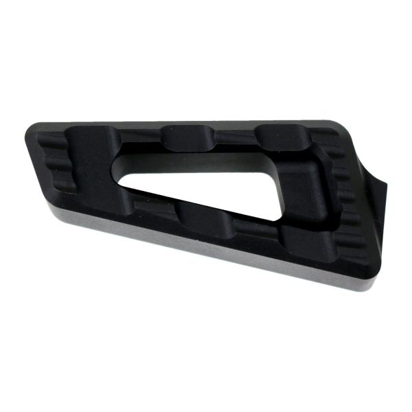 Kodlin Track board shift pedal. Schwarz | Passend: 1986–2017 (NU) FL Softail; 2012–2016 (NU) Dyna FLD Switchback; 1983–2026 FLT/Touring; 2009–2026 Trikes