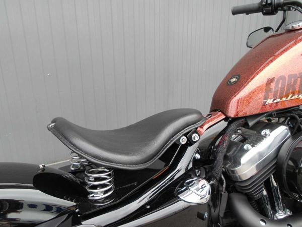 Solo Sitz Bobber Sitz mit Platte Batterieabdeckung für Harley Davidson