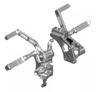 Rick’s Motorcycles – vorverlegte Fußrastenanlage. AK47. +4". poliert – 18-26 Softail