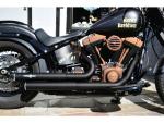 BSL Top Chopp Staggered Floorboard Auspuffanlage, ohne Hitzeschild, poliert glatt Endkappe, schwarz 2,5