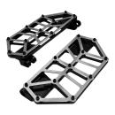 Kodlin NXL Trittbretter. Schwarz / Edelstahl | Passend: 1986–2017 FL Softail; 2012–2016 Dyna FLD Switchback; 1983–2026 Touring; 2009–2026 Trikes
